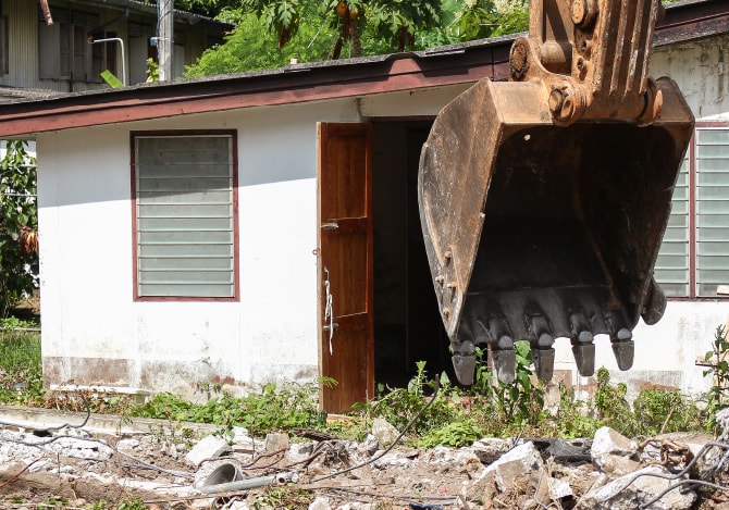 解体工事の様子